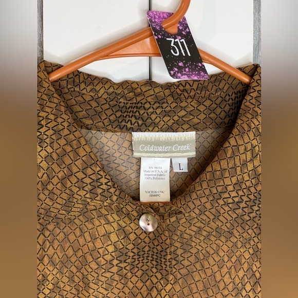 311. Sheer Button Down Blouse LIKE NEW Large - Picture 7 of 7